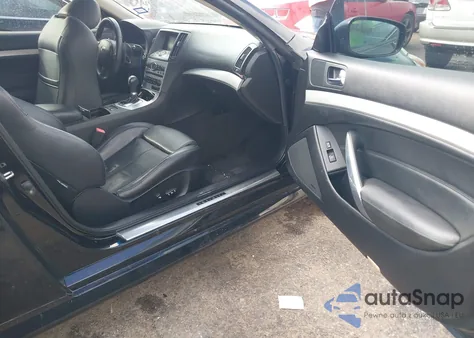 2008 Infiniti G37 Journey z USA, uszkodzony, nr VIN JNKCV64E98M130952